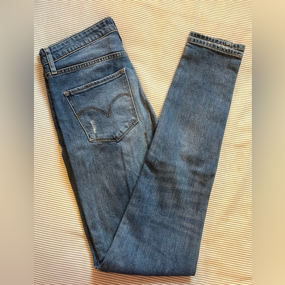 Levi’s high rise skinny jeans